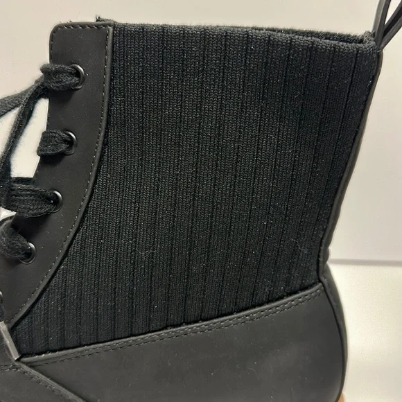 Tom's NEW Ionie Lace-Up Lug Sole Combat Boots Booties Zipper Black Size 12 - Picture 8 of 12